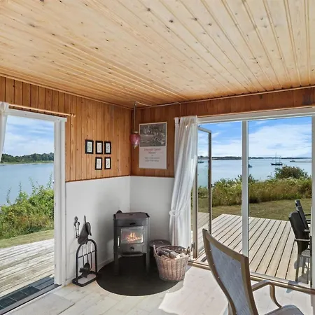 Rajna - 30m From The Sea By Interhome Ferienhaus *