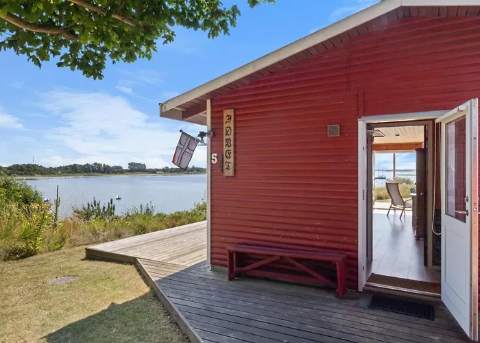 Rajna - 30m From The Sea By Interhome Feriehus